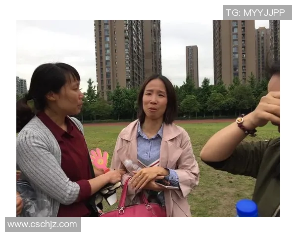 历代足球明星经典歌曲汇总与回顾让我们重温绿茵场上的音乐传奇